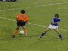 足球过人实用技巧小学生,c罗足球过人技巧教学大全