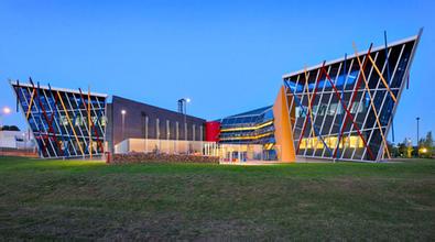 澳洲留学学费一学期55w,2017澳洲留学收费标准一览表