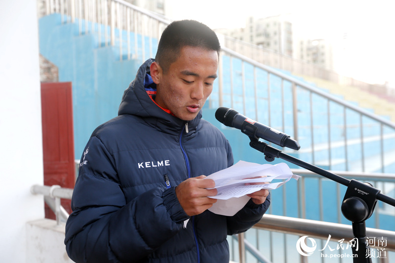 学霸多足球也玩转河南省实验中学夺全国双冠