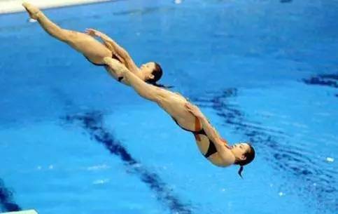 黄龙体育中心跳水馆几月份开,黄龙体育馆和五环体育馆哪个更大