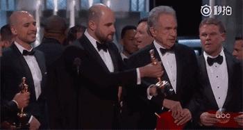 你以为这届奥斯卡就是史上最尴尬的了?太天真!
