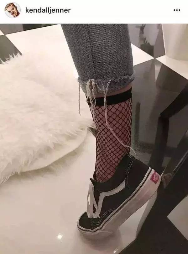 vans网红,vans懒人鞋经典款搭配