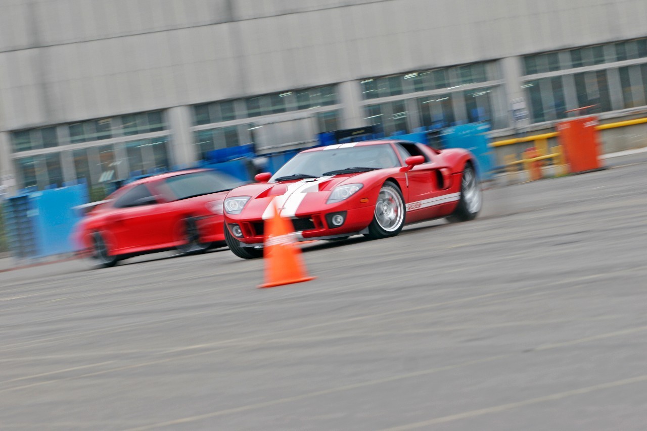 从赛道到街道开车乐趣,福特gtvs保时捷911