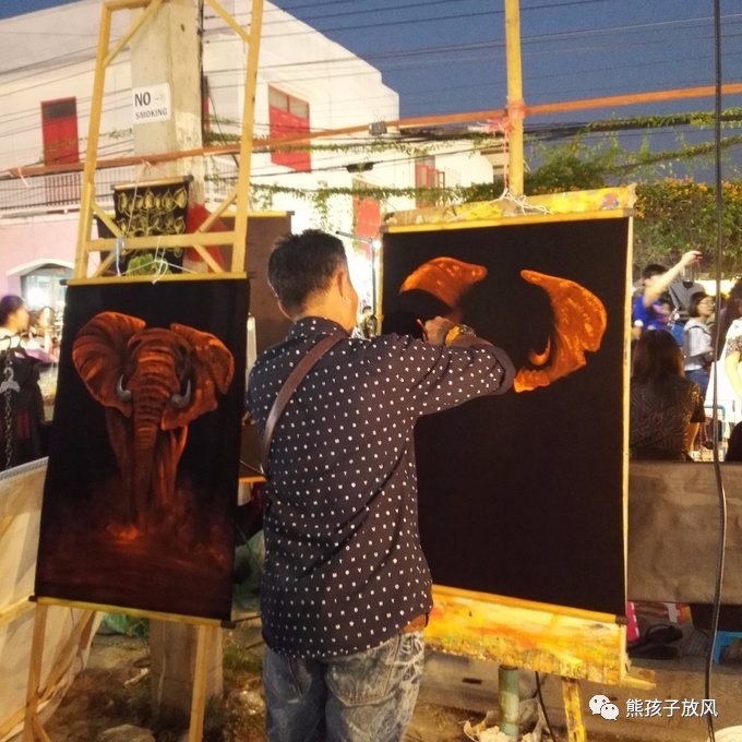 能在异国被警察抓也没谁了吧？这是我的清迈，和你去的不一样！