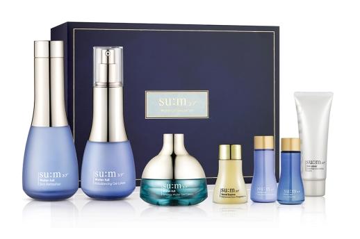 韩国水乳套装补水保湿抗皱紧致,韩国补水保湿水乳推荐前十名