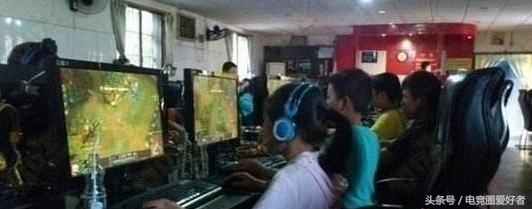 lol怎么让英雄说话,打lol的正确手势