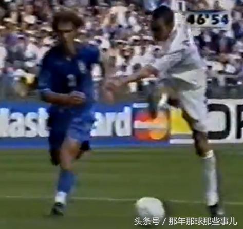 两届世界杯踢丢点球巴乔扼腕痛惜,98年世界杯法国vs意大利点球大战
