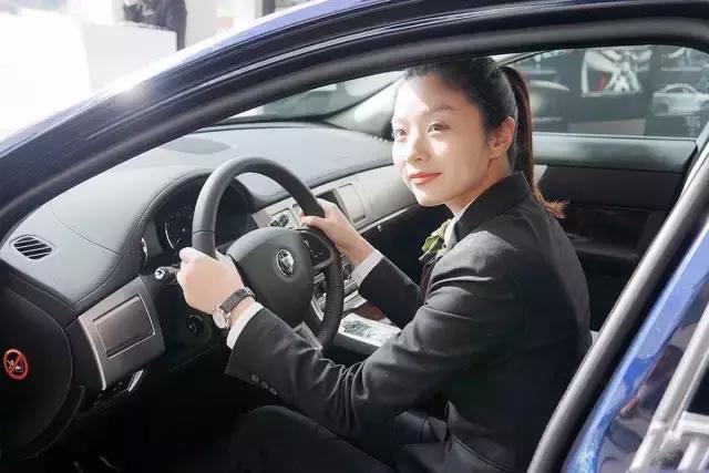 4s店卖一辆车能赚多少钱,一辆车4s店赚多少