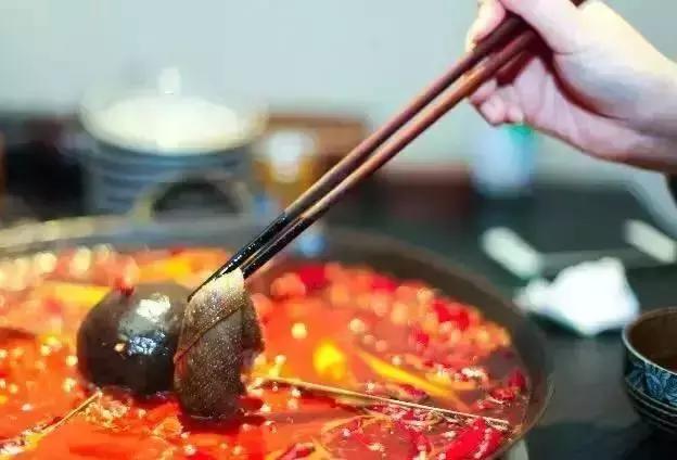 自从踏上重庆地铁2号线，减肥之路越来越远，美食吃得停不下来~