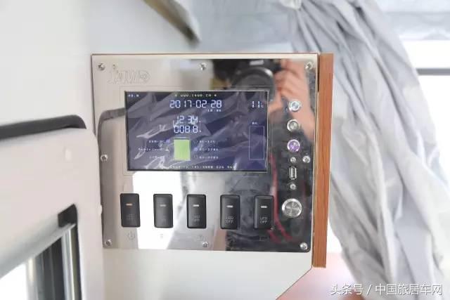 皮卡升顶四驱越野房车游记,硬升顶式四驱皮卡房车大全