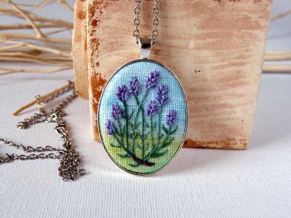 从小时候薅羊毛开始就注定她会走上手作之路！