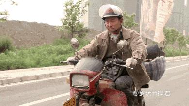 和女朋友吵架搞笑视频,和女朋友吵架的搞笑视频