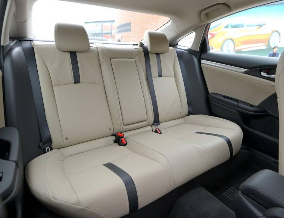 买思域手动挡后悔吗,为什么说买思域三年后会后悔