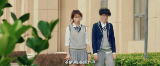 「今日话题专栏」很久没有看到这样舒服干净的青春片，少女时代不是只有恋爱和追星