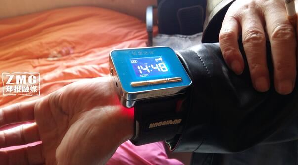 已有老人上当回家看看你父母是否也买了“健康三件套”