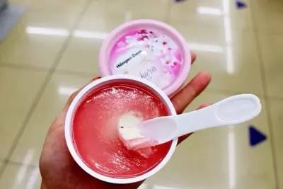 姑娘，我们一起去吃樱花吧！春日24款樱花限定小食已上线！