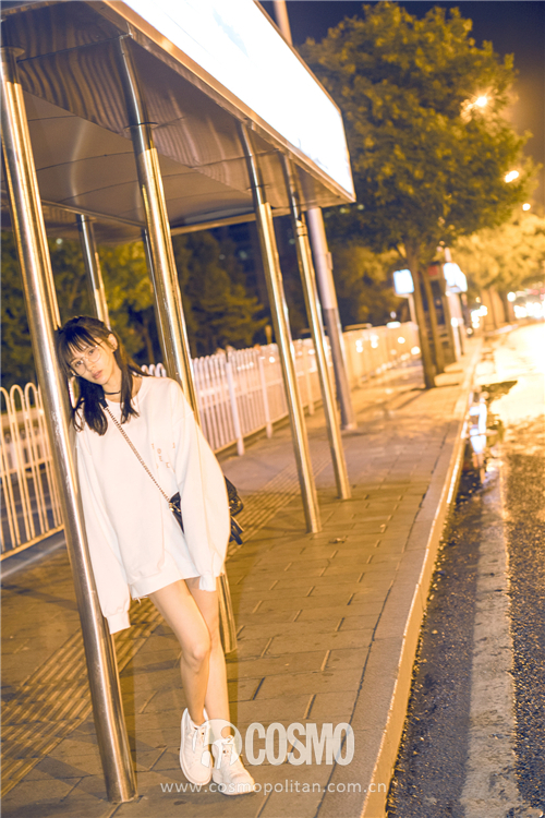 腿不够长可以尝试高腰裙,小短腿救星高腰半身裙优化身段