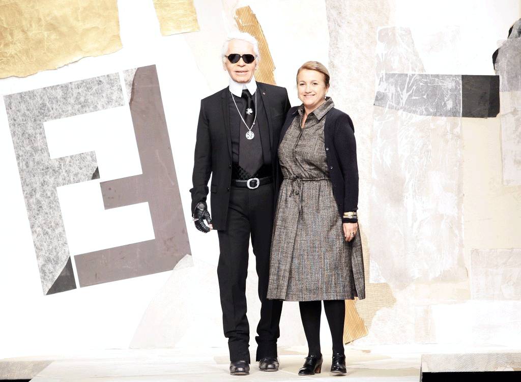 喂，警察叔叔｜这个晒包狂魔的FENDI比FENDI工厂还多