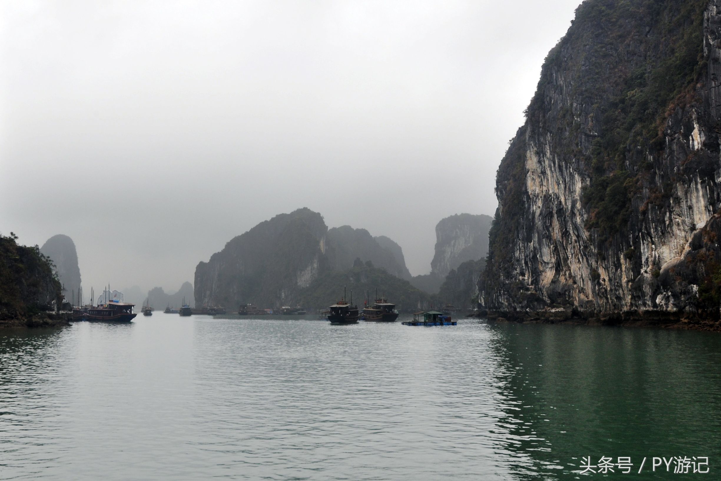 越南下龙湾海上桂林景区,桂林山水和越南下龙湾