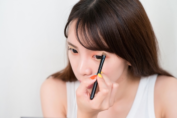 百元以上眼影有哪些牌子,百元高质量眼影