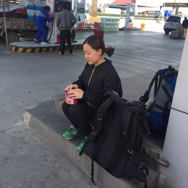 我不是喜欢旅行只是想逃避生活,不是旅行而是生活