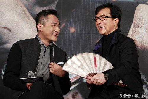 十二生肖成龙收入,成龙谈百万富翁