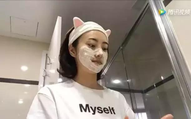 花了好几个亿都还在被黑的景甜，就这样洗个脸就红啦？！