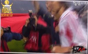 绿茵赛场经典绝杀视频,绿茵场上大汗淋漓的每一个瞬间