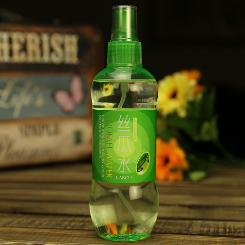 化妆水怎么样涂,用化妆水湿敷皮肤会变黑吗