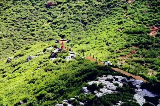 内蒙古包头和呼和浩特哪个好,呼和浩特和包头城市哪个大