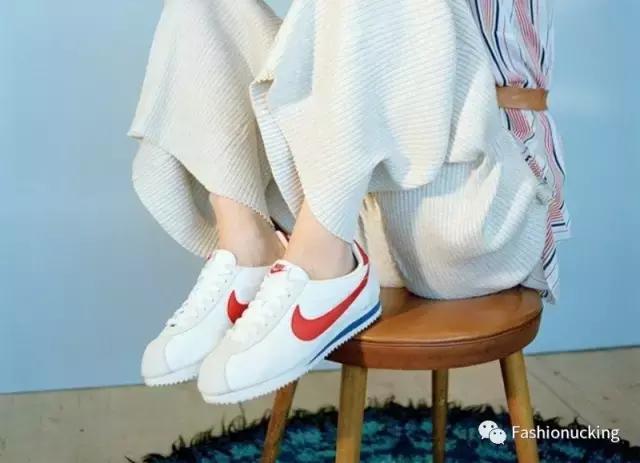 哪几款球鞋最值得买,今年好看的球鞋