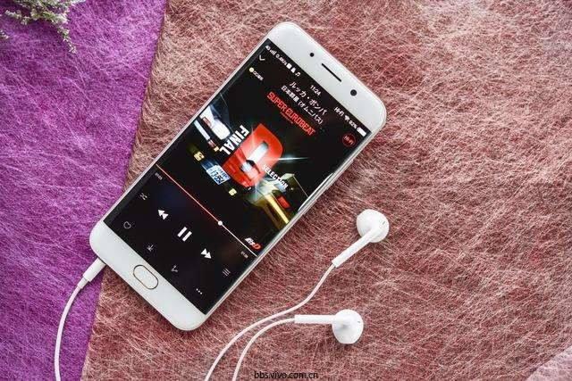 oppo旗舰机与vivo旗舰机比较,oppo手机和vivo手机哪个比较好