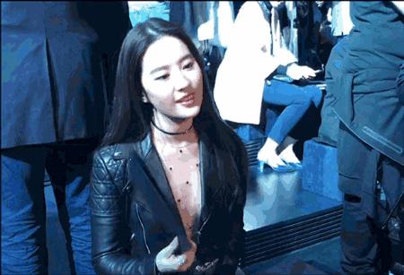 刘亦菲为什么老是被嘲胖,刘亦菲巴黎时装周造型