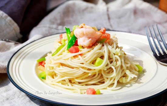 面和米粉哪个容易消化,面条米粉混合吃营养