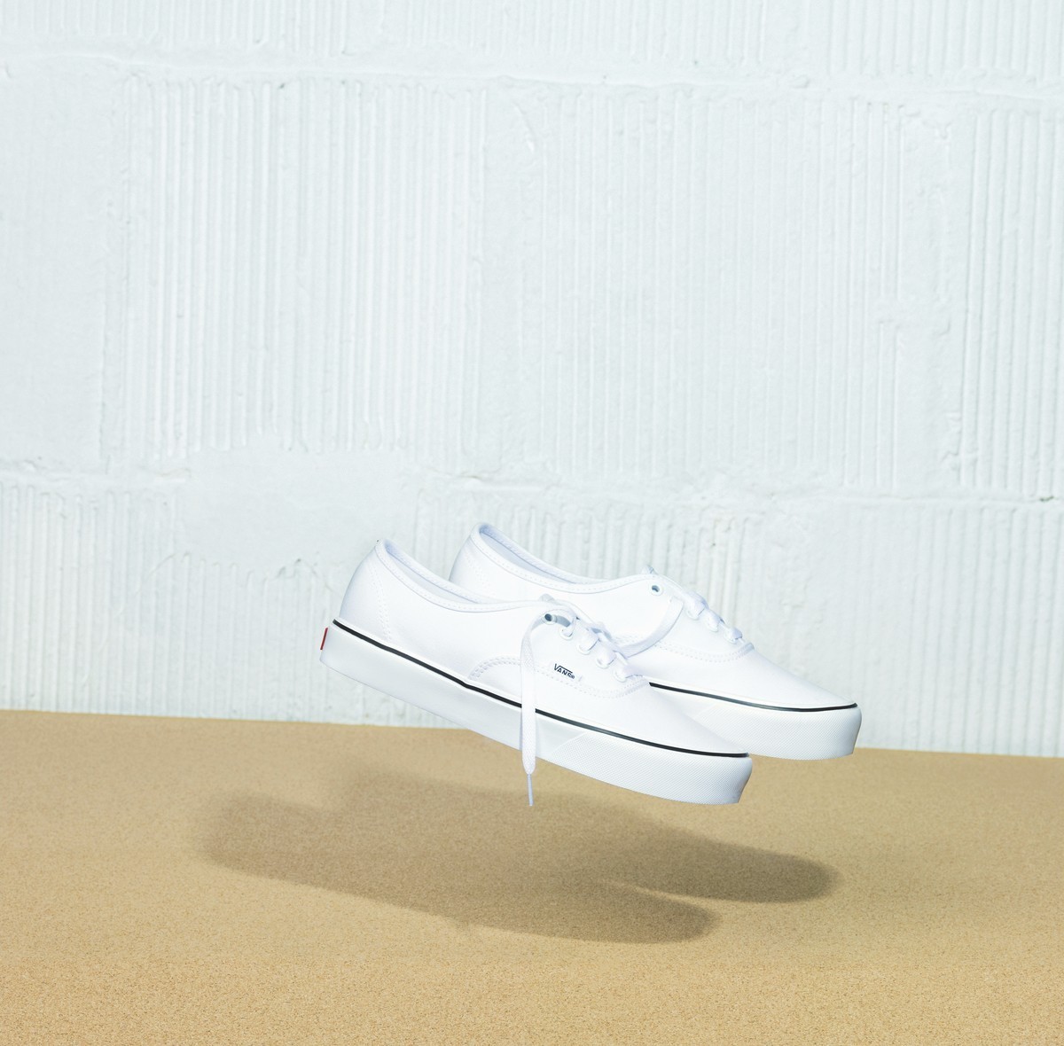 小白鞋终极总结，当下最火的9双小白鞋有什么不一样？