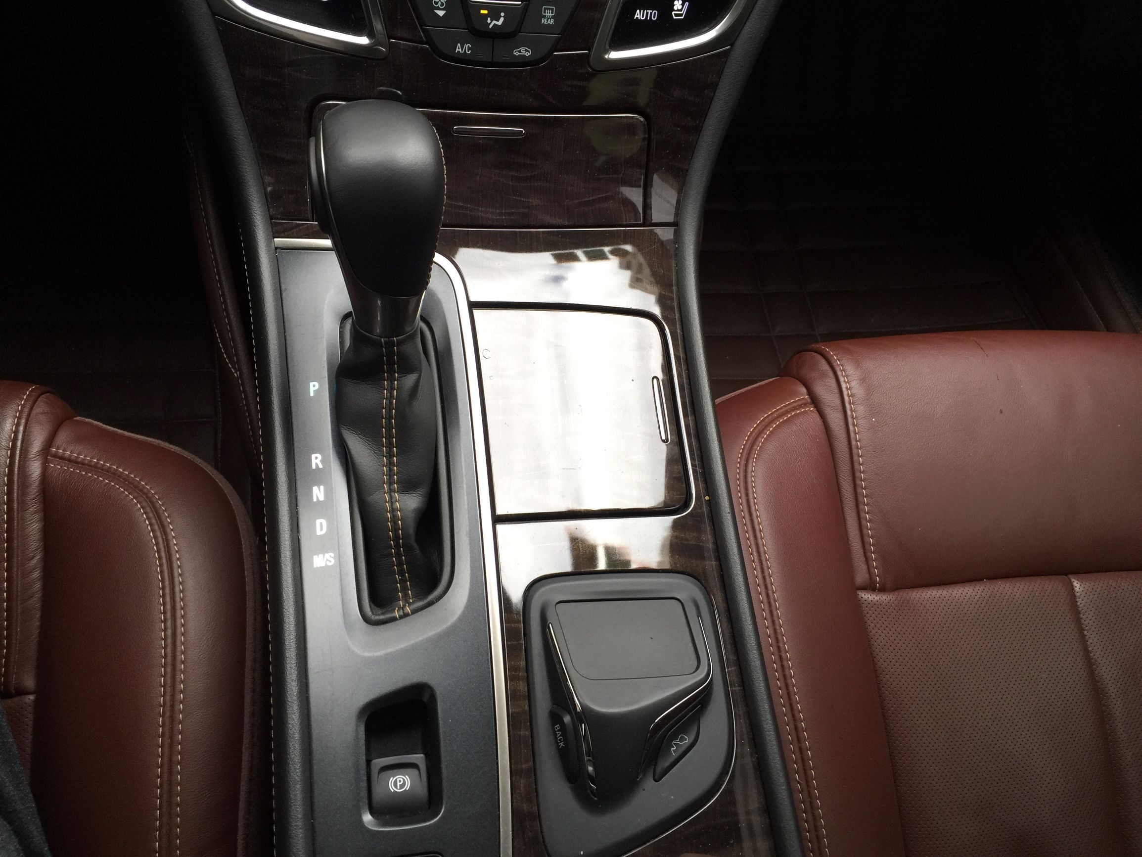 顽主-心血来潮，换个大车玩玩，别克13款君越用车感受！值得！