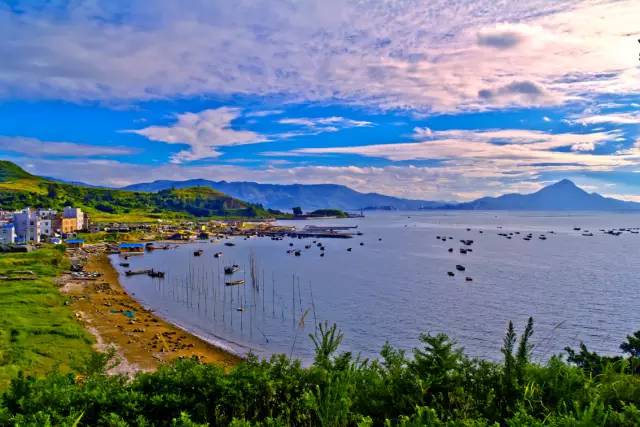 国内海边带小孩哪里好,哪个海边适合一个人带宝宝去玩