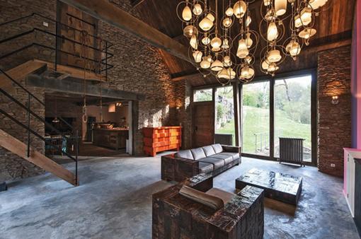 新加坡组屋“黄金梯”一夜爆红！居然只花了20新币就搞定？