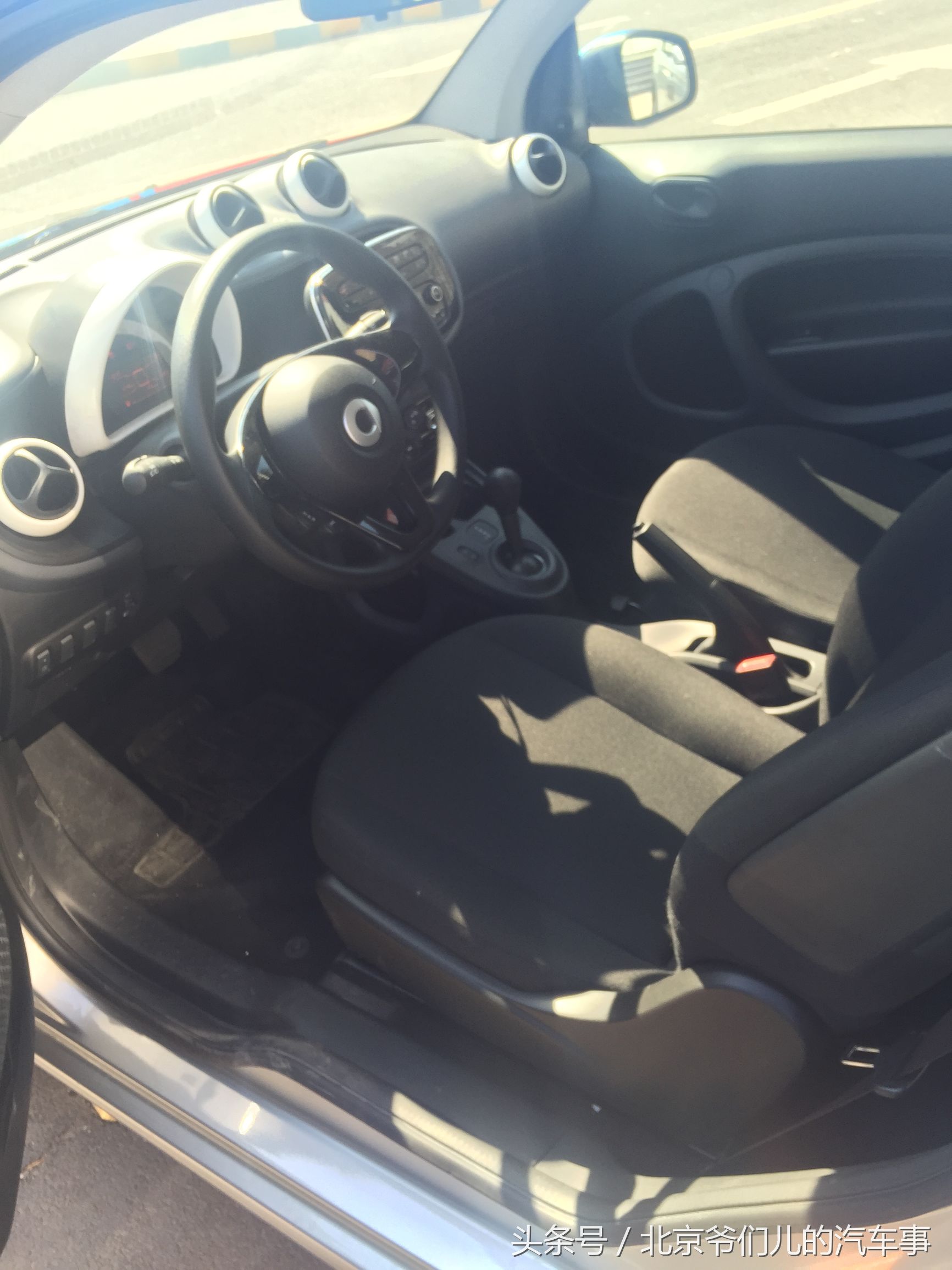 广州共享汽车奔驰smart,四座smart共享汽车