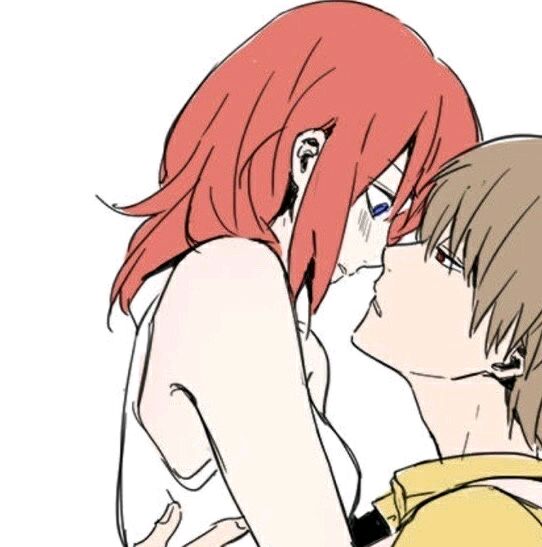 不明显的情侣头像动漫图自取,无水印情侣头像甜蜜双人图文