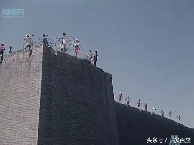 跟着山西太原第一部彩色故事片，穿越回1982年的三晋大地