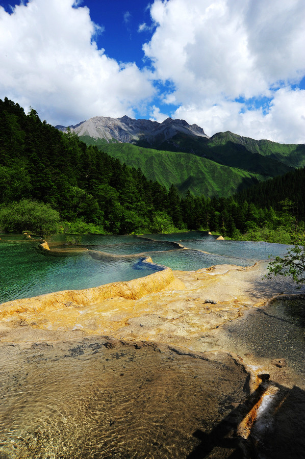 黄龙漂亮吗,惊艳世界的黄龙美景