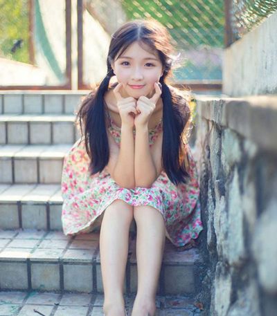 简单好看发型10岁中长发,简单又好看的发型9到10岁的