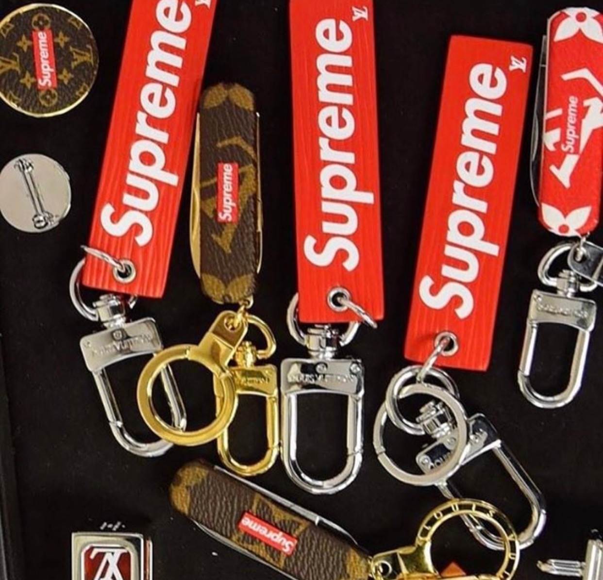 不是白浅夜华而是LVxSupreme