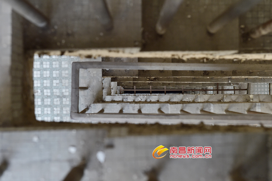 姹熻タ姝ｅ湪绛瑰鐨勪簲鏄熺骇閰掑簵,姹熻タ绗竴瀹朵簲鏄熺骇閰掑簵