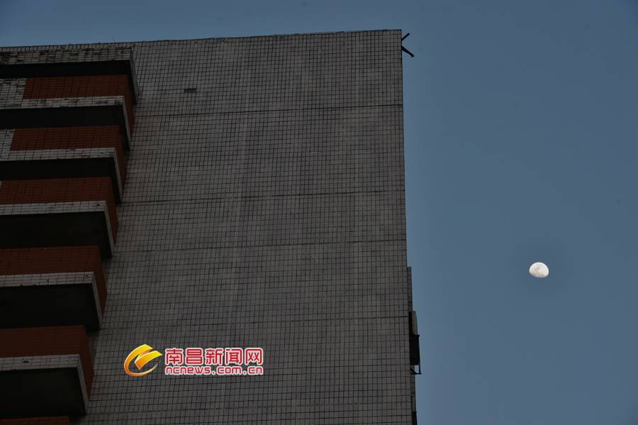 姹熻タ姝e湪绛瑰鐨勪簲鏄熺骇閰掑簵,姹熻タ绗竴瀹朵簲鏄熺骇閰掑簵