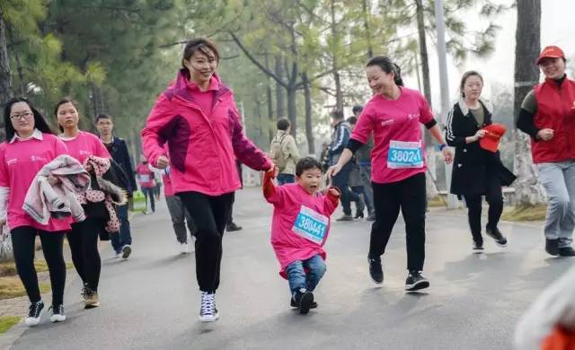 濂虫槦绮夌孩涓濆甫鍏泭鍐欑湡鍥剧墖,绮夌孩涓濆甫鍏泭2019鍥剧墖