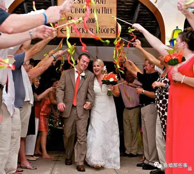 婚礼退场的漂亮“花招”！创意上线！