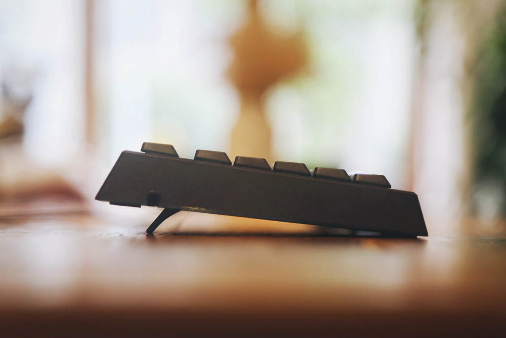 雷蛇键盘雨林狼蛛v3轻薄款,雷蛇狼蛛键盘专业版