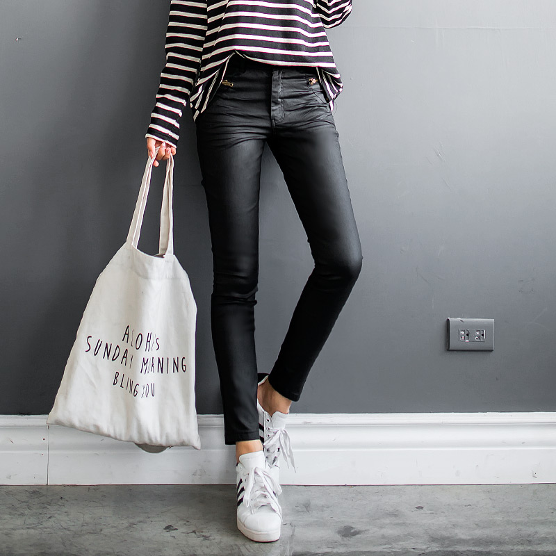 皮裤裙有多百搭,时尚减龄显瘦喇叭裤裙